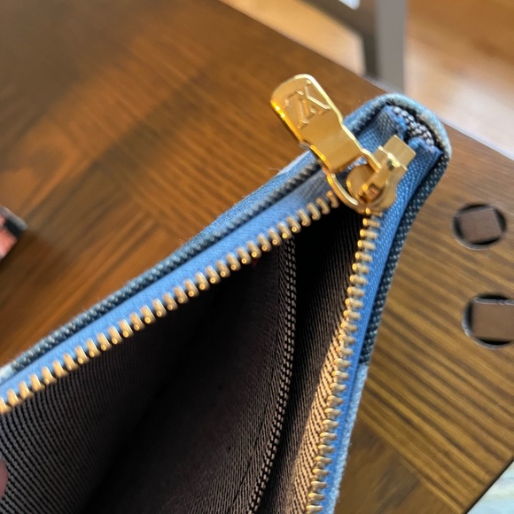 NWOT Louis Vuitton Limited Edition Demin Patchwork Neverfull MM Pouchette - Picture 7 of 10